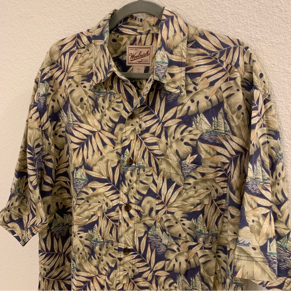 Woolrich men’s large short sleeve button down shirt leaves print - Picture 2 of 4